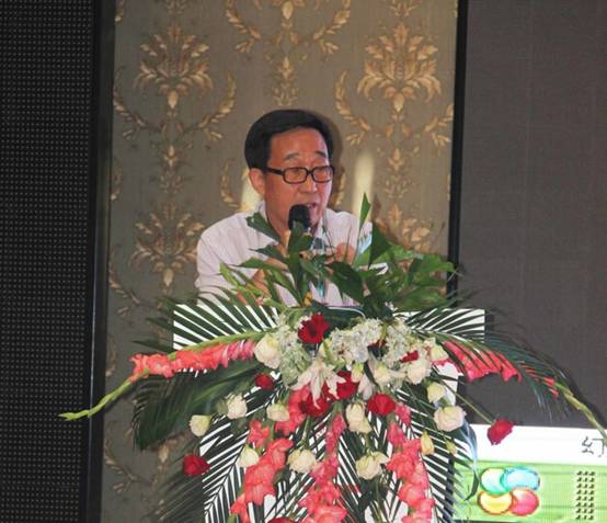 中國(guó)品牌第一人現(xiàn)身產(chǎn)業(yè)化發(fā)展論壇，共同分享饕餮智慧盛宴